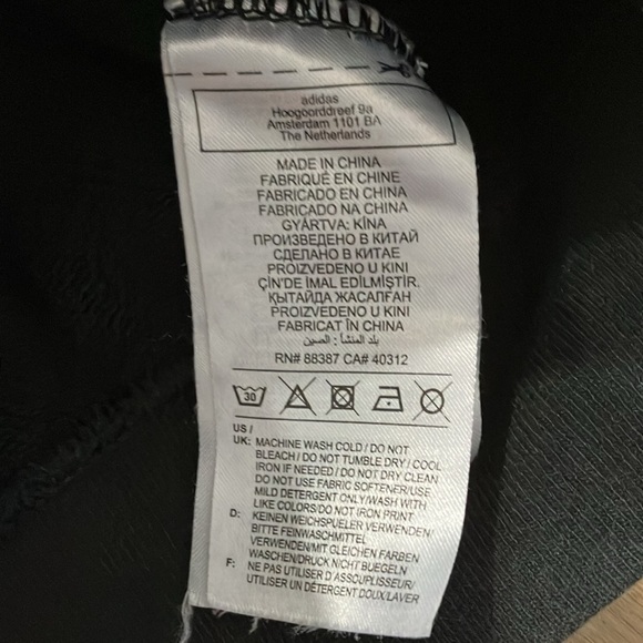 Adidas Women’s Black Embroidered Logo Cotton Cropped Crewneck Sweatshirt - Picture 8 of 8